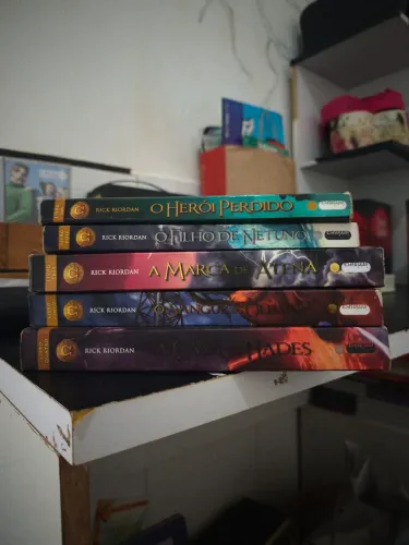 Kit com 5 livros herói perdido