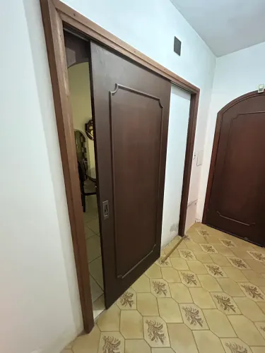 Porta interna de madeira de correr