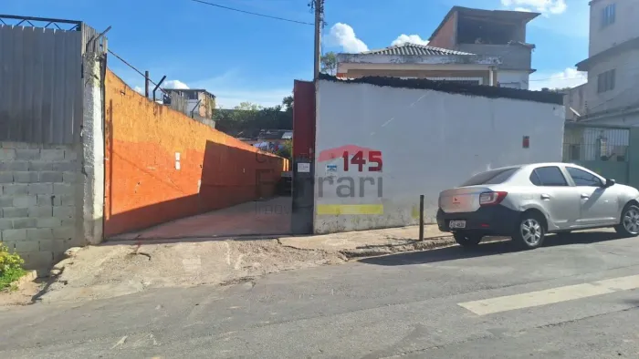 TERRENO COM CONSTRUÇÃO 600 METROS,IDEAL PARA PRÉDIO