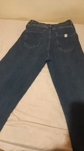 Cakcas pantalonas são 2 calças