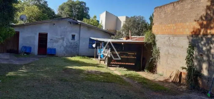 TERRENO / PERMUTA CASA MENOR