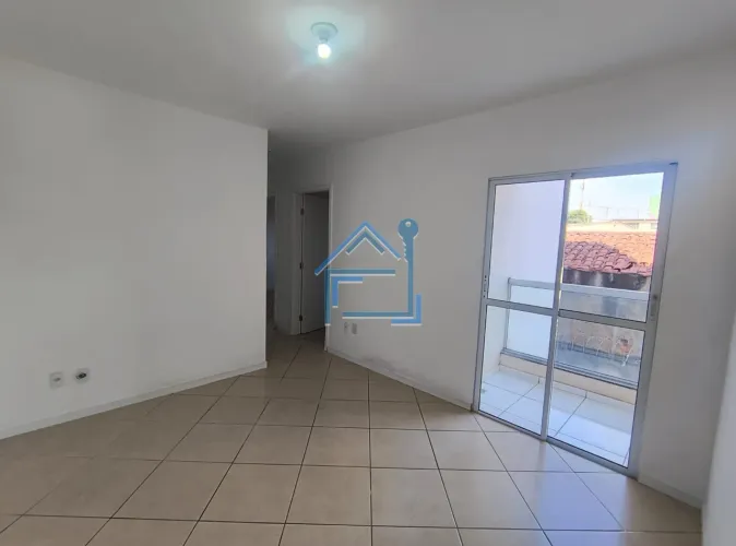 Apartamento 2 dormitórios no 2º andar - Jardim Capitão - Sorocaba/SP
