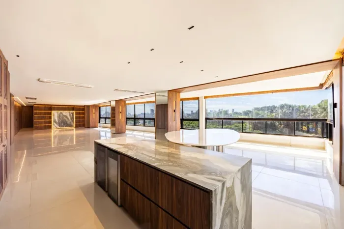 Apartamento no Opus Vítreo com 404 m², 4 suítes e 5 vagas no Marista