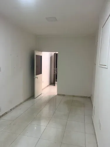 Alugo sala comercial no Coste e silva/siqueira campos