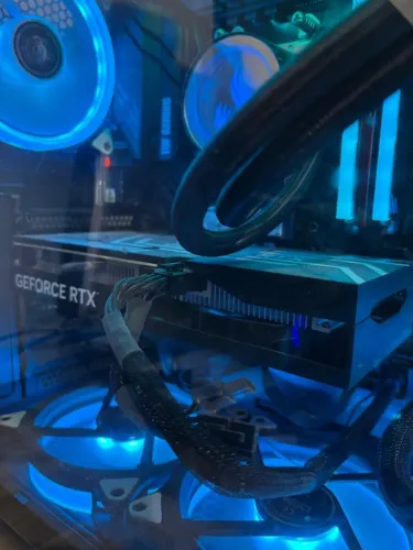Placa de Vídeo RTX 4060 8GB GALAX - Acompanha NF + Garantia