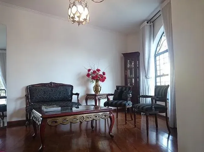 Casa para Venda em Sorocaba, Vila Trujillo, 4 dormitórios, 3 suítes, 3 banheiros, 2 vagas