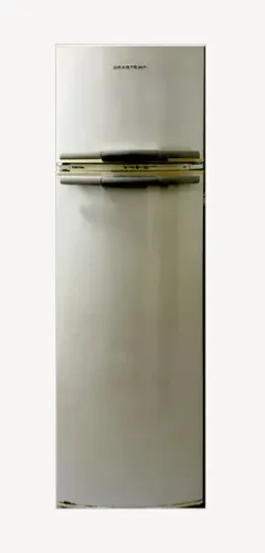 Geladeira Brastemp 410 L - Frost Free - Duplex . Ótimo estado de conservação. R$ 1.200,00.