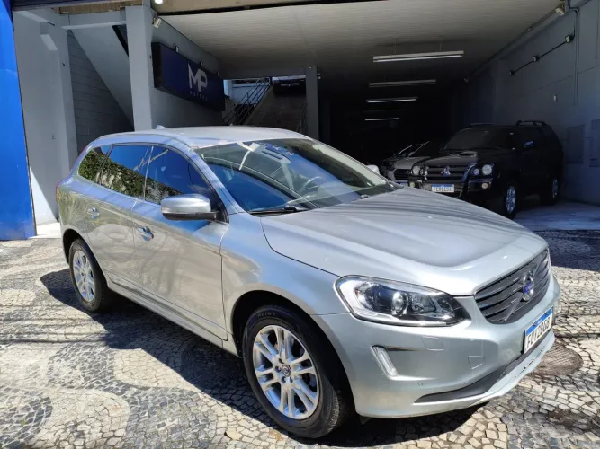 Volvo XC-60 XC 60 T-5 Dynamic 2.0 FWD Turbo Gasolina 4P AUT 2014