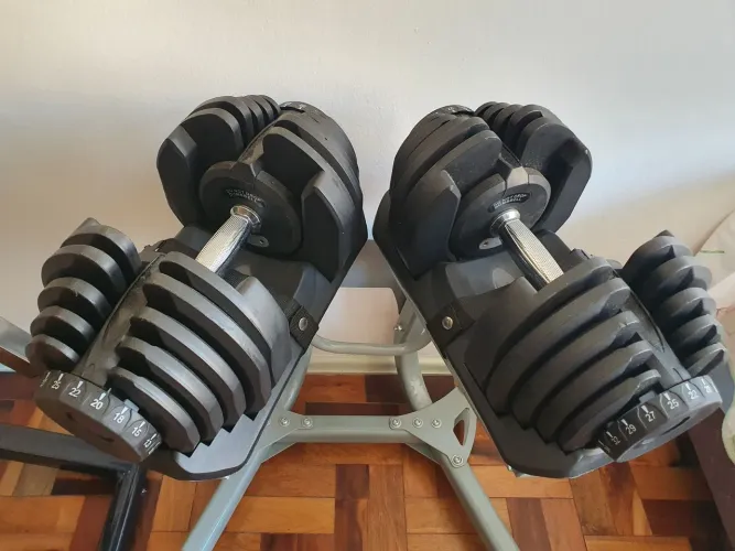 2x Dumbbell ajustável WTC FITNESS 40KG com base e banco