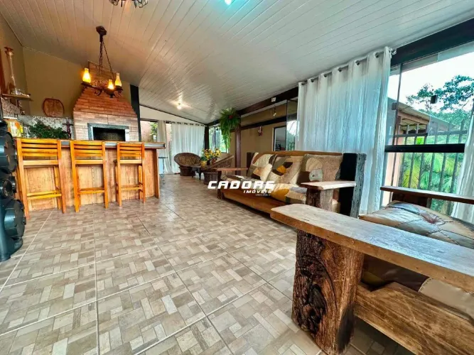 Casa com 3 Dormitórios à Venda no Garcia | Cadore Imóveis