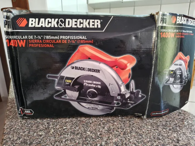 Serra circular Black Decker para madeira, 185 mm