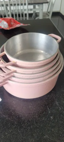 Jogo de panelas Rosa