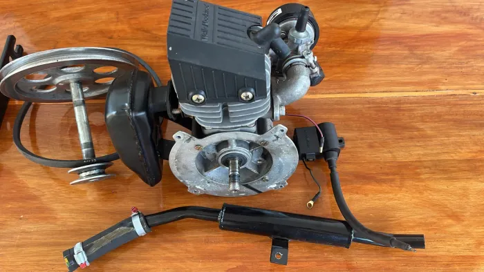 Motor, garfo e roda de walk Machine 