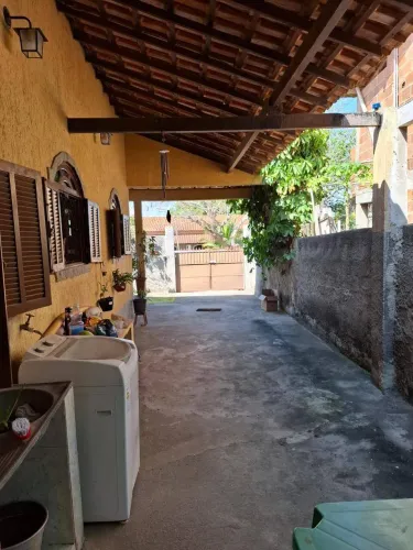 Casa com 3 Quartos, Quintal Arborizado em Bananeiras - Araruama/RJ
