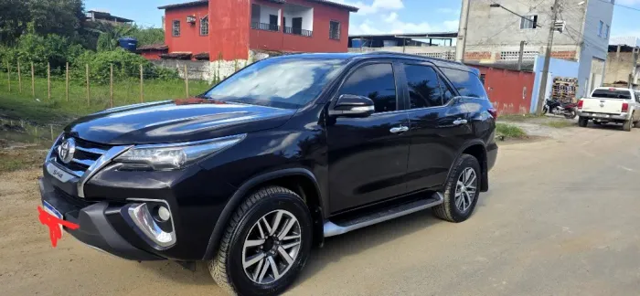 Toyota Hilux SW4 SRX 4X4 2.8 TDI 16V Dies. Aut. 2017