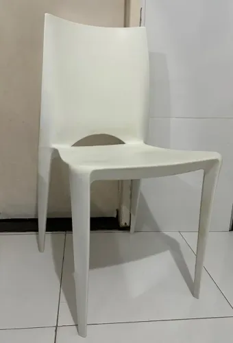 Cadeira Branca