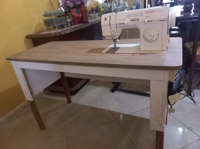 Vendo máquina de costura