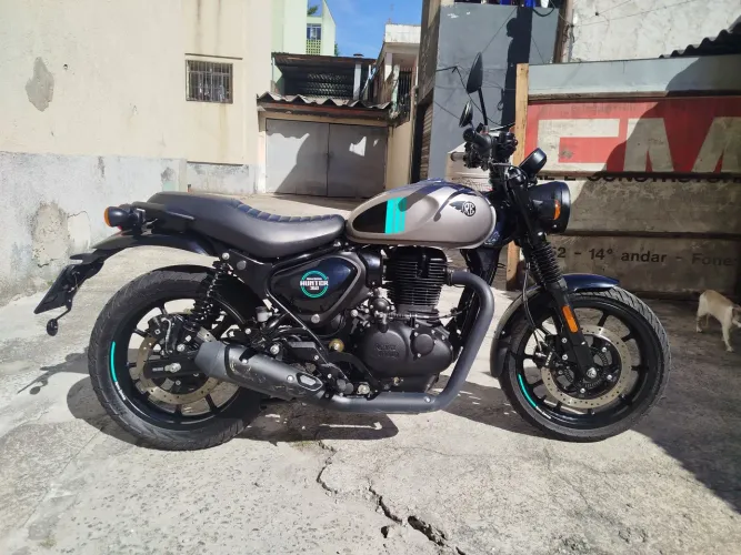 Royal Enfield - Hunter 350  ano 2025
