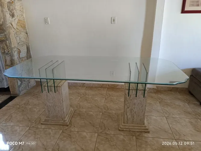 Mesa de granito.