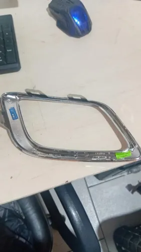 Moldura Farol Milha Direito Sandero Logan 2020 A 24