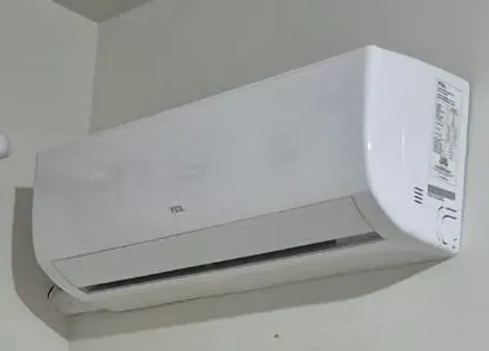 Vendo ar condicionado 9.000 btu's,pouco uso,valor 500,00,mas tem que retirar no quinto and