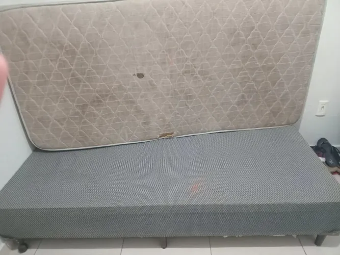 Vendo cama de solteiro
