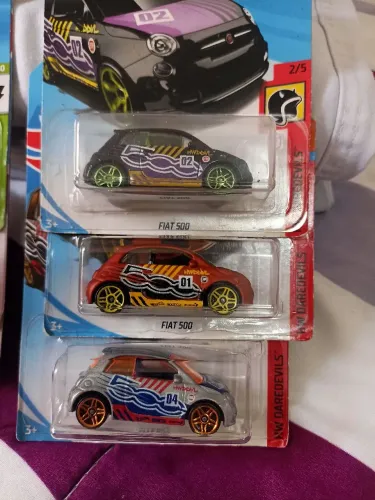 Hot Wheels Fiat 500 kit com 3 raras