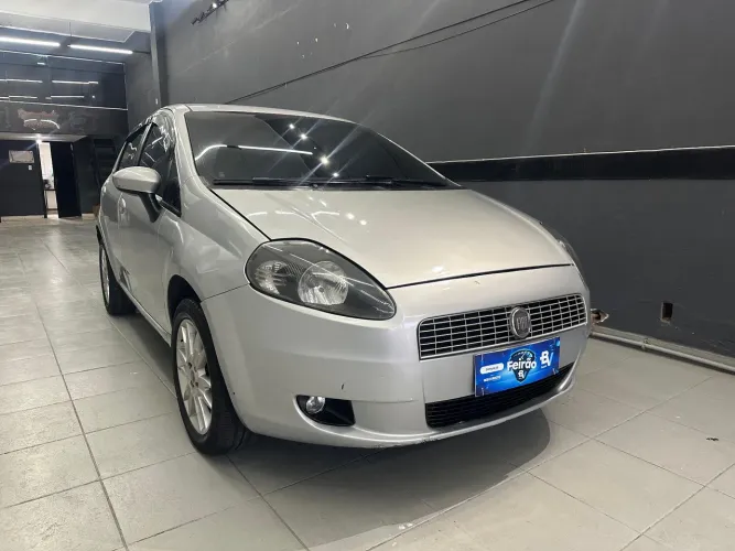 Fiat Punto Attractive 1.4 Fire Flex 8V 5P 2012