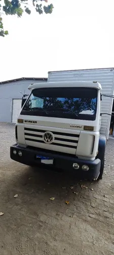 Caminhão toco 13-190 advanced.