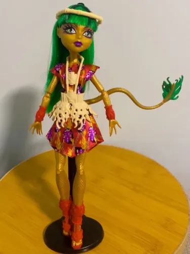 Monster High JinaFire Long Ghouls Getaway