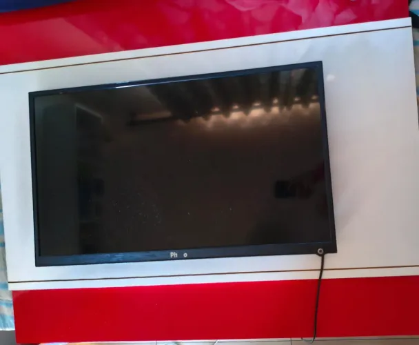 TV led Philco 32 polegadas com painel