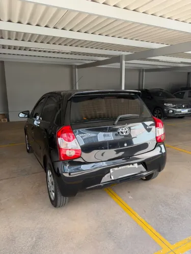 Toyota Etios X 1.3 Flex 16V 5P Mec. 2015
