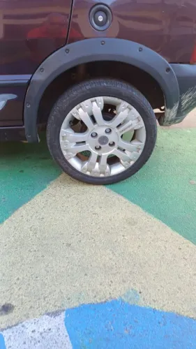 Rodas de liga leve 15 Fiat com pneu