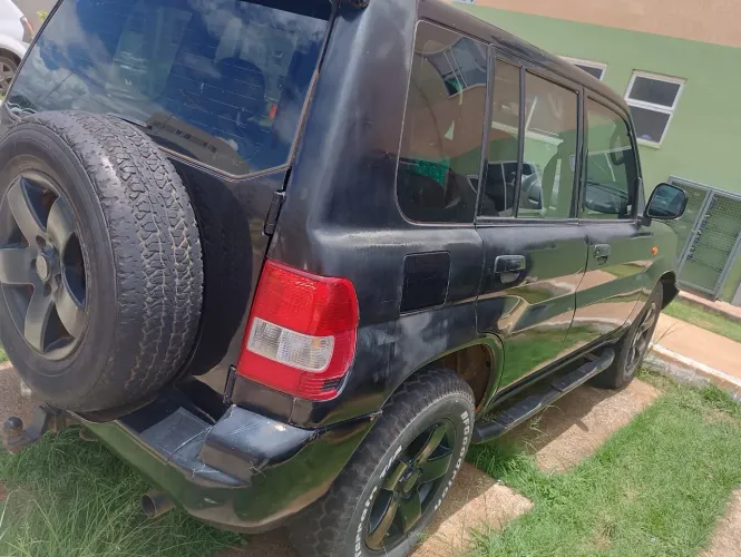 Mitsubishi Pajero TR4 2.0/ 2.0 Flex 16V 4X4 Mec. 2004