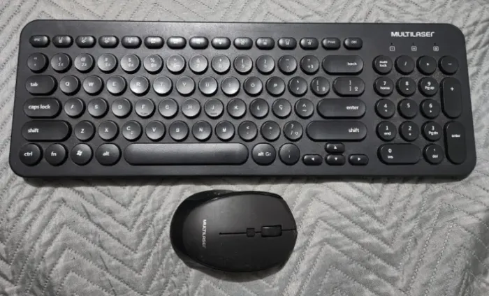 Combo Teclado e Mouse sem Fio Multi TC231