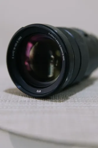 Sony E 18-105mm f/4 G PZ OSS