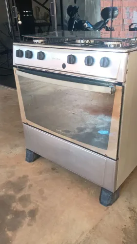 Vendo fogão