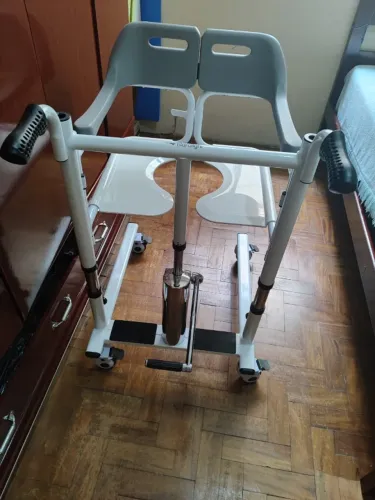 Cadeira de transferência HIDROLIGHT