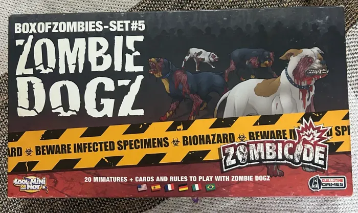 Zombicide Zombies DogZ em português com as miniaturas pintadas