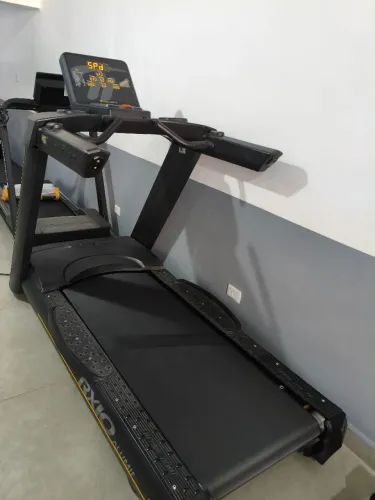 Esteira Total Health modelo RX 10 