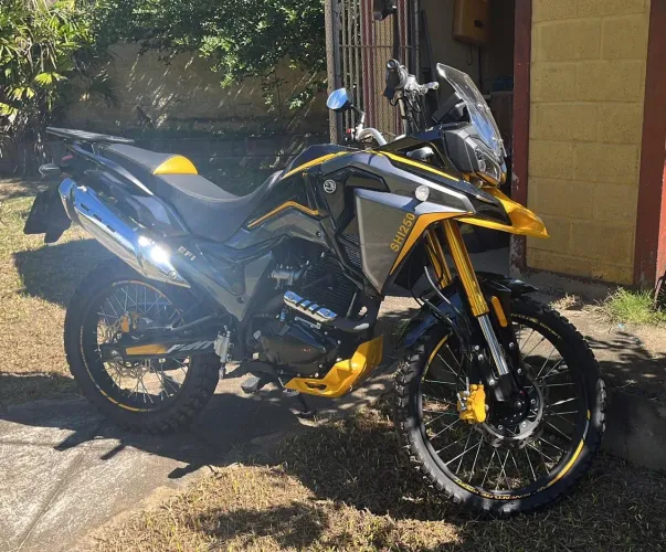Vendo SHI 250 2024 muito nova!