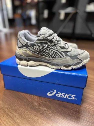 Tênis Asics Frete grátis