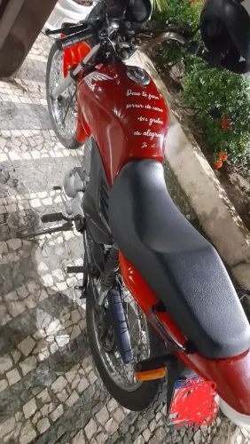 Vendo uma moto