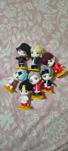Bts bonequinhos do Mc Donald's - Micdrop