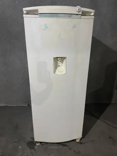 Geladeira cônsul 300 litros 