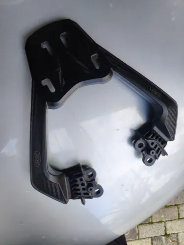 Vendo suporte de baú , para cb Twister 300f