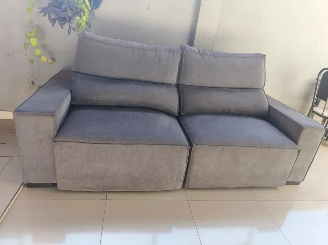 Sofa retatril e reclinavel semi novo