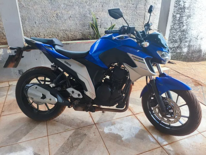 Fazer 250 FZ25