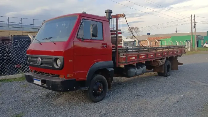 VOLKSWAGEN 6 - 90 TOCO 4X2 CARROCERIA ABERTA 1985 VERMELHO