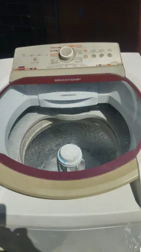 Máquina Brastemp pra vender logo